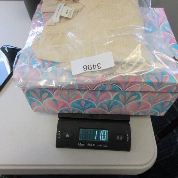 Club Monaco Cropped Top Women's XS Beige Sheer Long Sleeve V-Neck Casual 110 - Picture 7 of 7